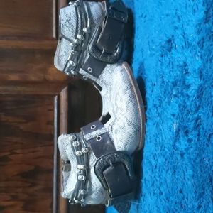 RESERVED for vetagrant.  Don't buy. Freebirds by Steven Saloon 8